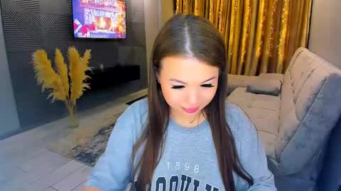 easternbeautyy online show from December 3, 7:55 pm