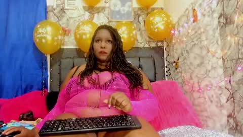 Snapshot of ebony544505 chatting on March 8, 4:52 am ANGIE online show from March 8, 4:52 am