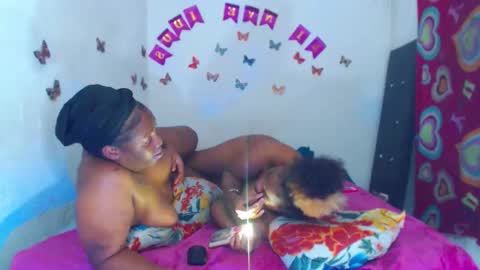 chayna smith online show from October 19, 5:09 am