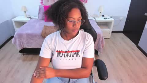 Snapshot of ebony_fantasy2 chatting on October 16, 11:57 am ebony_fantasy2 online show from October 16, 11:57 am