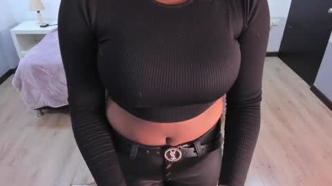 Snapshot of ebony_fantasy2 chatting on October 4, 12:11 pm ebony_fantasy2 online show from October 4, 12:11 pm