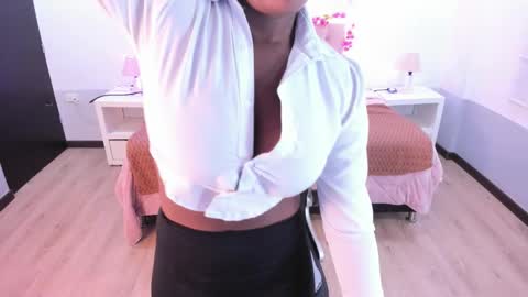 Snapshot of ebony_fantasy2 chatting on September 19, 12:26 pm ebony_fantasy2 online show from September 19, 12:26 pm