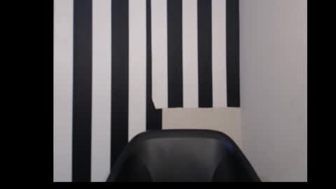 Ella online show from October 21, 9:57 am