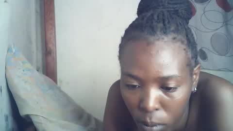 Snapshot of ebony_phoenix12 chatting on October 22, 2:16 am ebony_phoenix12 online show from October 22, 2:16 am