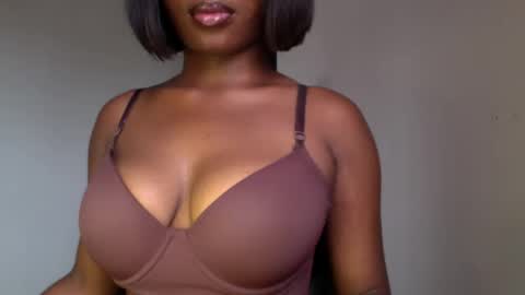 delilah online show from April 11, 10:30 am