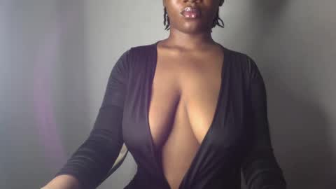 delilah online show from February 13, 2:01 am