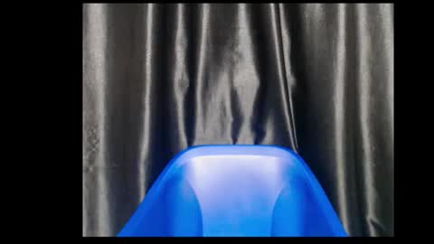 Snapshot of ebony_queenx chatting on October 29, 11:29 pm Queen online show from October 29, 11:29 pm