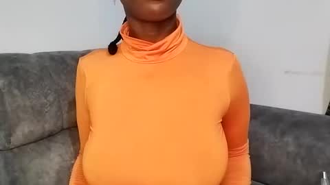 Ebony Melanie online show from March 2, 10:02 pm