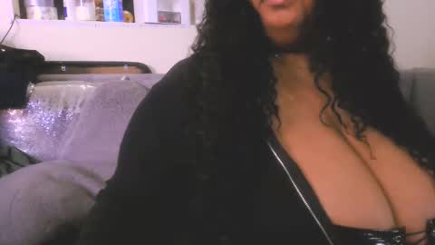  Ebony Goddess Kira  online show from January 14, 5:01 pm