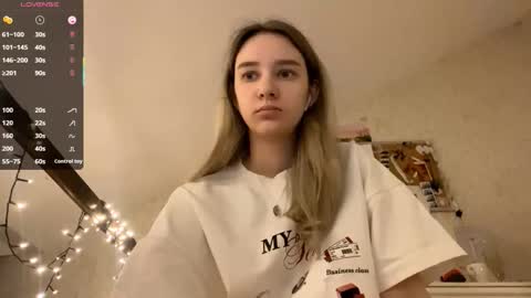 Dana online show from October 1, 4:12 pm