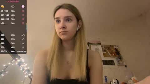 Dana online show from October 18, 7:37 pm