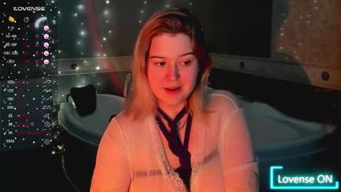 ednaadamse online show from February 6, 9:12 am