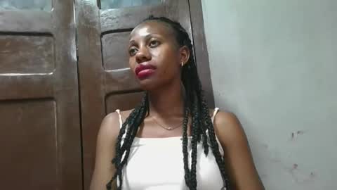 edwige770943 online show from May 26, 9:30 am