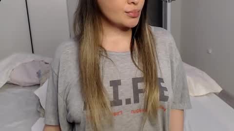 eelena4kiss online show from February 20, 3:19 pm