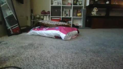 Snapshot of eeveejinxy chatting on October 7, 11:31 pm eeveejinxy online show from October 7, 11:31 pm