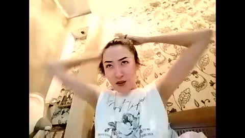 Effy online show from February 16, 3:01 pm