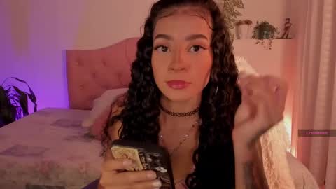 effy online show from February 9, 5:29 am