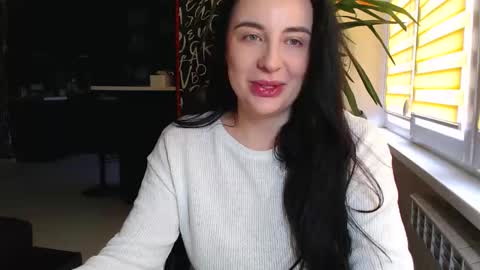 Effy online show from September 24, 10:25 am