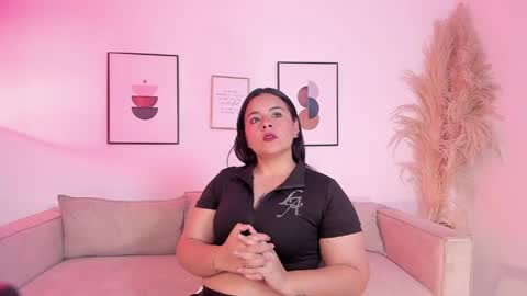 Eileen  online show from May 13, 4:29 am