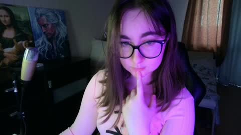 Snapshot of el_sweety chatting on January 30, 9:47 am If you like it when I meow give me a thumbs up online show from January 30, 9:47 am