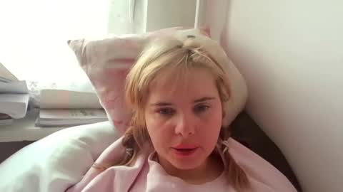 Elena online show from February 4, 11:24 am