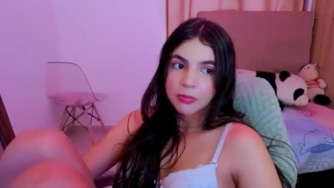 agnes online show from April 15, 7:58 pm