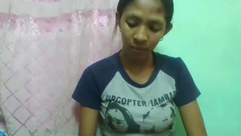 eliah193653 online show from April 1, 6:36 am