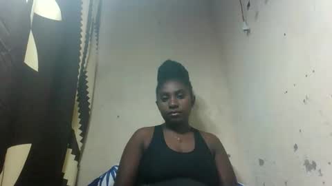 eliannee online show from December 15, 8:14 pm