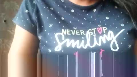 Snapshot of elina_roy03 chatting on October 6, 4:18 am elina_roy03 online show from October 6, 4:18 am