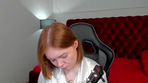 elinavale online show from July 16, 7:13 am