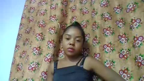 elisa531052 online show from March 2, 7:37 am