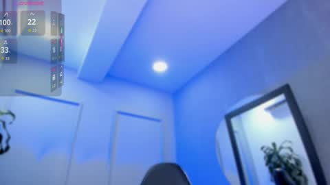 Elisa online show from November 25, 9:04 pm