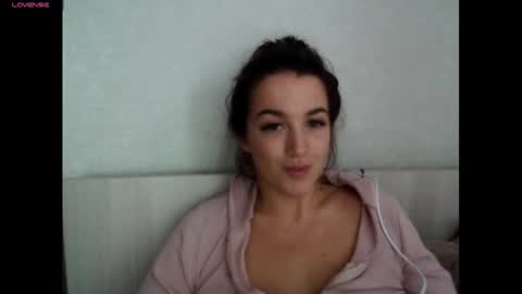 Snapshot of elisa_dove208 chatting on October 15, 6:05 am elisa_dove208 online show from October 15, 6:05 am