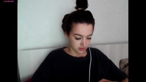 Snapshot of elisa_dove208 chatting on September 9, 4:34 am elisa_dove208 online show from September 9, 4:34 am