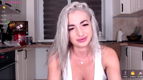 Snapshot of elisabeth_jason chatting on January 30, 4:48 am elisabeth_jason online show from January 30, 4:48 am