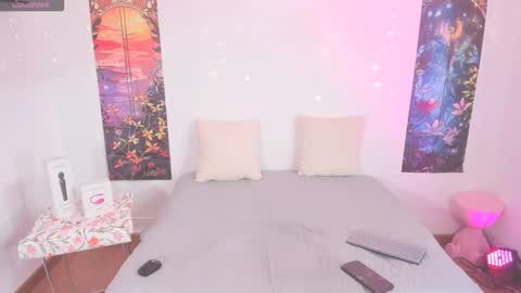 Elizabeth  online show from January 19, 12:01 pm