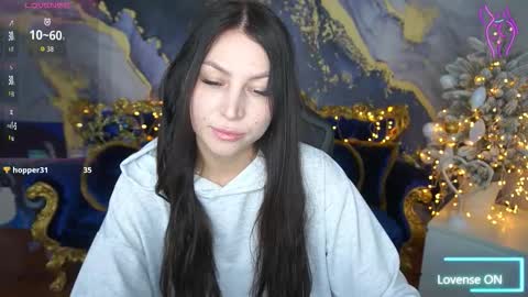 elisevelour online show from February 21, 1:34 pm