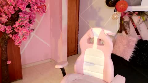 Snapshot of elit_noa chatting on October 20, 8:01 pm elit noa online show from October 20, 8:01 pm