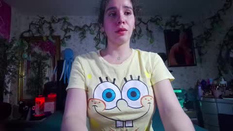 Elizabeth online show from October 18, 10:00 pm