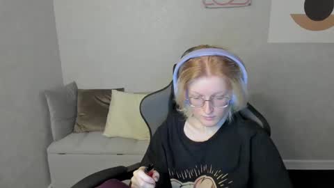 Snapshot of elizabeth_harpper chatting on September 17, 1:36 am Elizabeth online show from September 17, 1:36 am