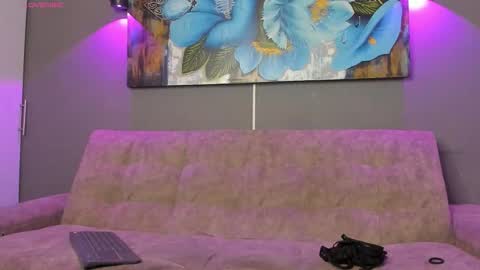 Elizabeth Lamer online show from January 6, 5:55 am