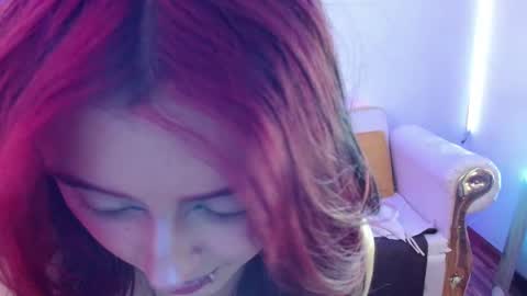 Snapshot of elizabeth_loren1 chatting on October 30, 6:31 pm elizabeth_loren1 online show from October 30, 6:31 pm