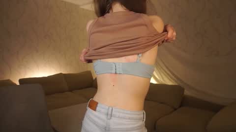 Elizabeth online show from September 22, 6:28 pm