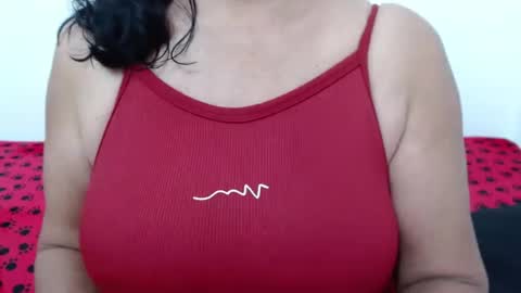 ElizabethMiler online show from June 11, 3:20 pm