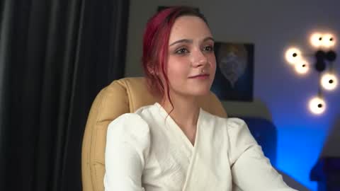 Snapshot of elizabethmilller_ chatting on October 6, 10:47 pm Elizabet online show from October 6, 10:47 pm