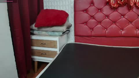 elizabetth_roman online show from April 8, 2:57 am