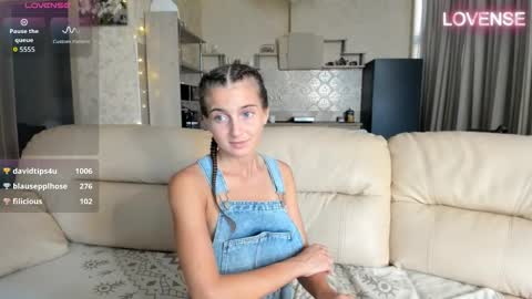 Eliz                               online show from September 13, 3:20 pm