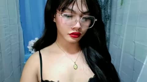 Ella online show from November 15, 4:24 am