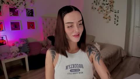 Snapshot of ella_gdss chatting on September 20, 8:45 am ELLA online show from September 20, 8:45 am