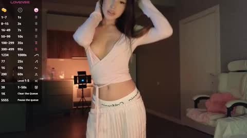 Lee online show from October 8, 2:38 am